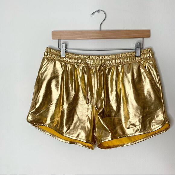 NWT Poshdivah Metallic Gold Shorts 6-8 - Picture 2 of 13